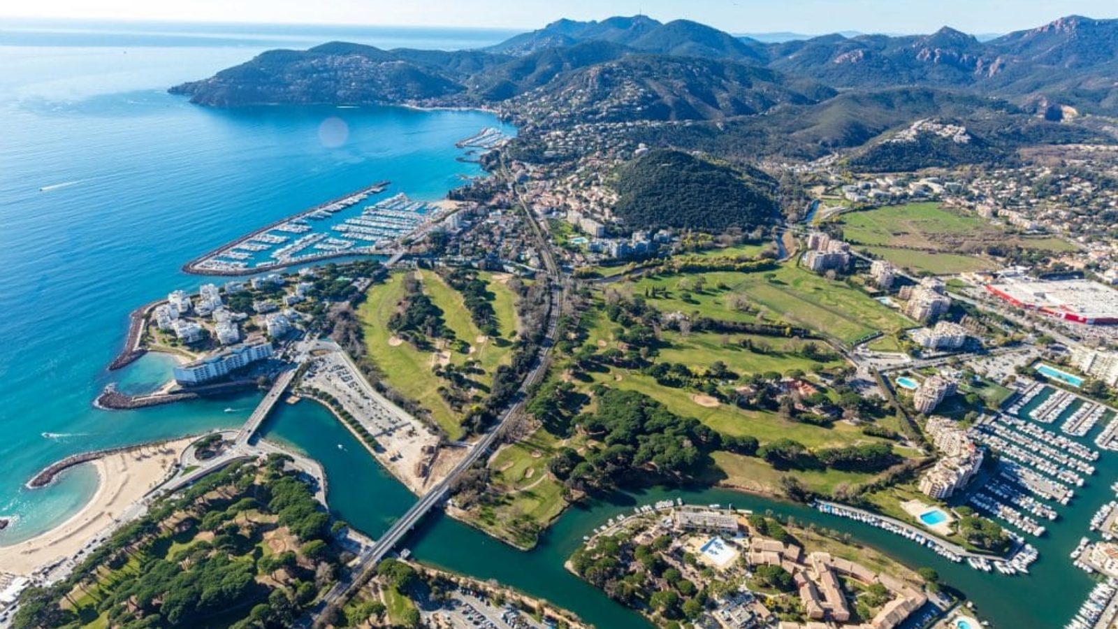 Chauffeur privé à Mandelieu-la-Napoule, Côte d'Azur
