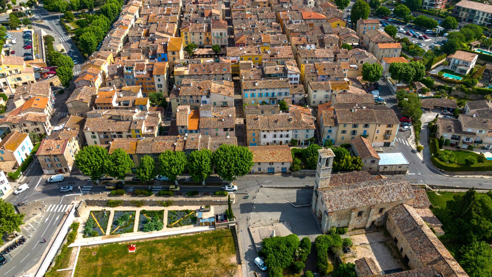 Chauffeur privé à Valbonne – Sophia Antipolis, Côte d'Azur